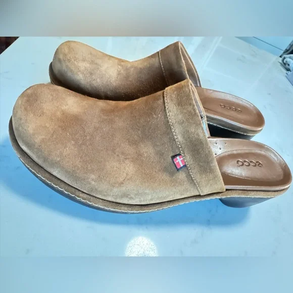 ECCO Women’s Brown Suede Slip-On  Clogs. Mules. Size 39/US 8-8.5 - Picture 2 of 9